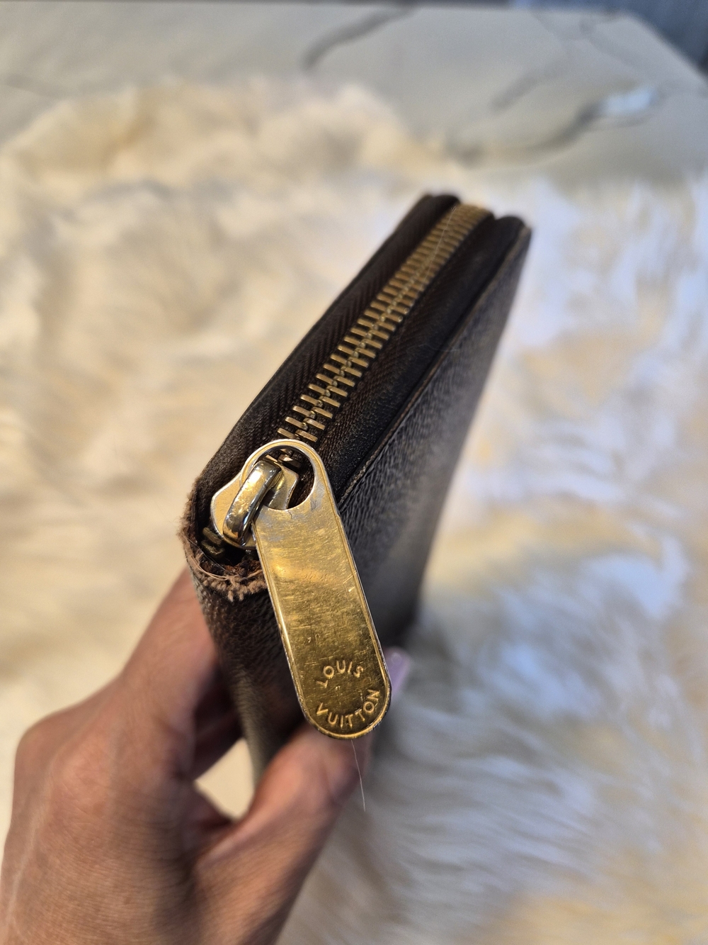 Louis Vuitton Monogram Canvas Zippy Wallet - Brown - Picture 6 of 10